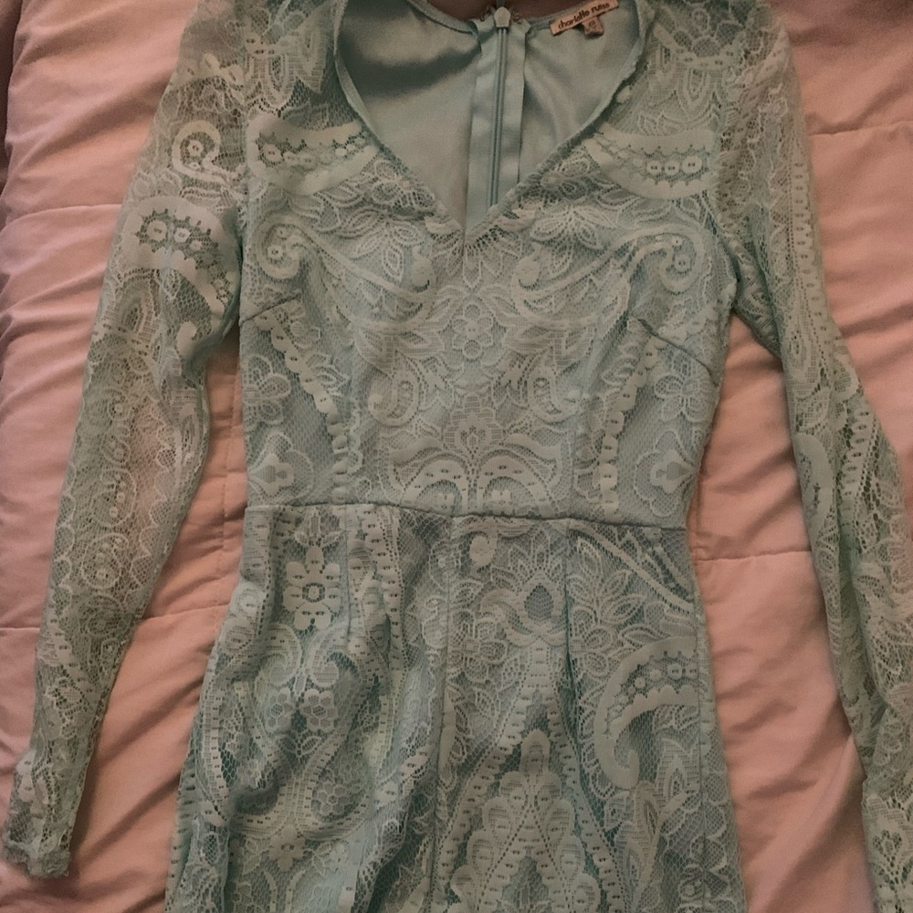 Lace Romper - Picture 2 of 4